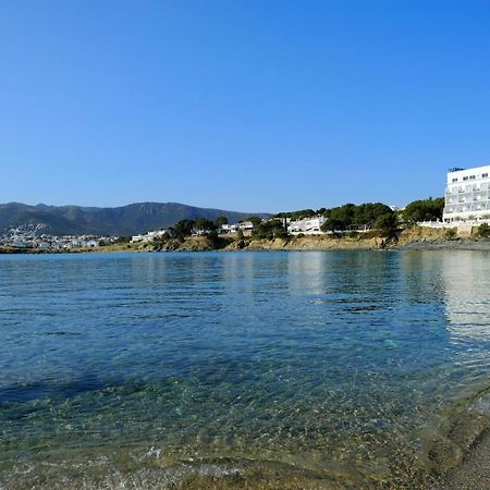 Hotel Grifeu Llança Buitenkant foto