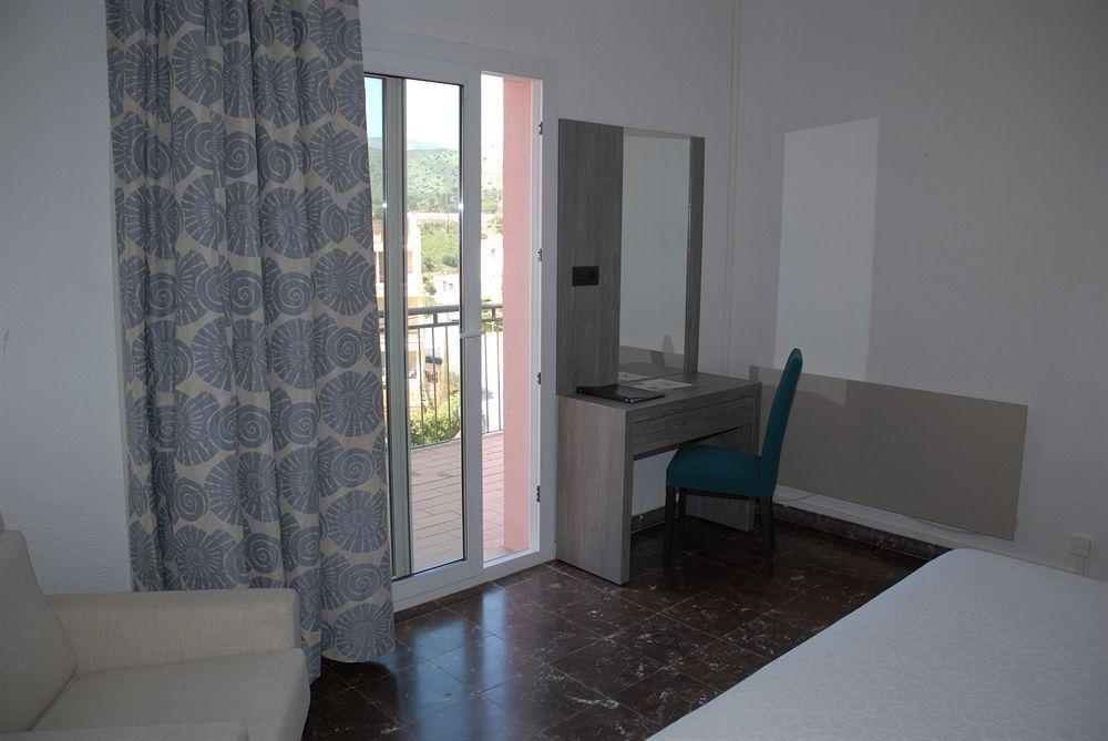 Hotel Grifeu Llança Buitenkant foto